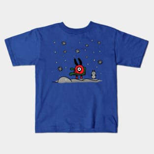 Puppy monster enjoy snow Kids T-Shirt